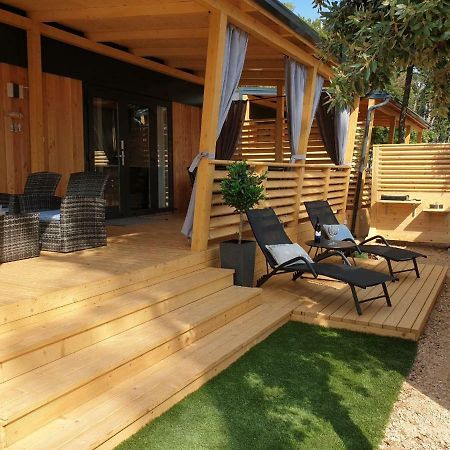Mobile Home Starfish IV Camp Biograd Biograd Na Moru Eksteriør billede