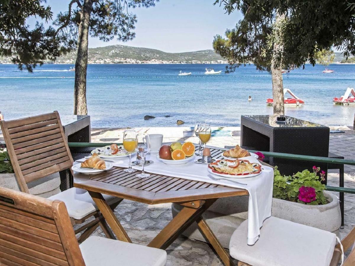 Mobile Home Starfish IV Camp Biograd Biograd Na Moru Eksteriør billede