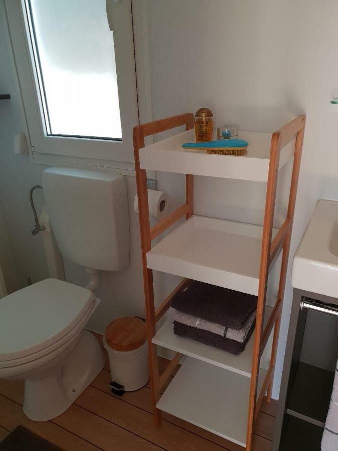 Mobile Home Starfish IV Camp Biograd Biograd Na Moru Eksteriør billede